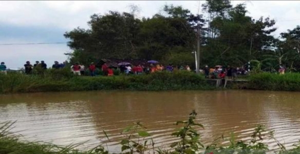 波约拉里（ Boyolali ）两名儿童被发现身亡在水库里