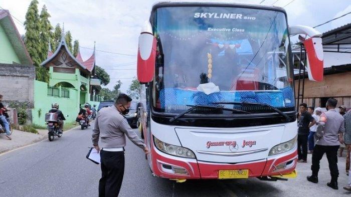 巴东（Padang）致命交通事故！巴士撞向五名小学生，三死二伤！