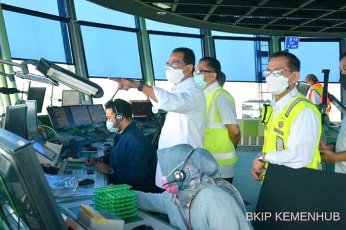 交通部长称印尼班机起降率超过六成