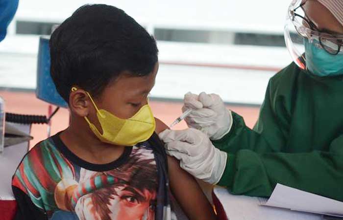 数万名东爪哇儿童感染新冠病毒（Covid-19），其中 89 人死亡