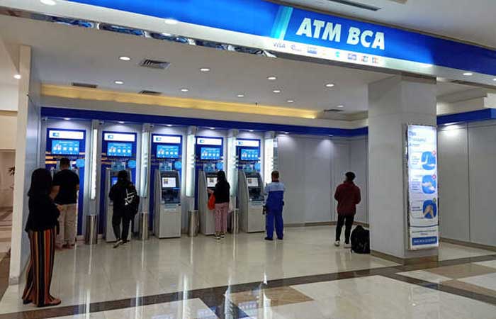 请注意！以下是如何不用借记卡在中亚银行提款机上提取现金