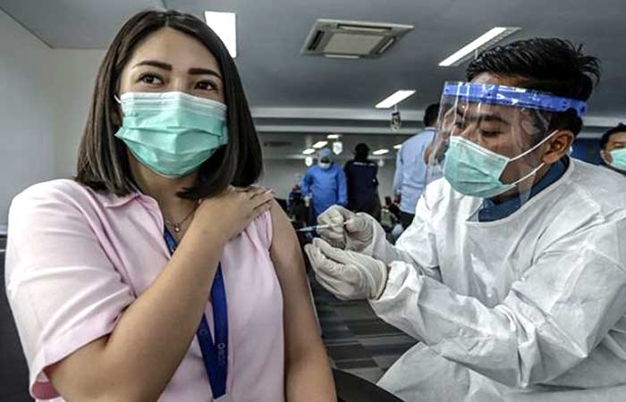 雅京省长的目标是在 10 天内接种 200 万疫苗