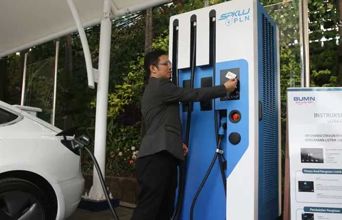 印尼电动汽车电池充电价格比欧洲便宜