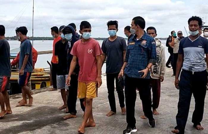 被马来西亚当局拘留，10名来自北苏门答腊的渔民终于获释并返回