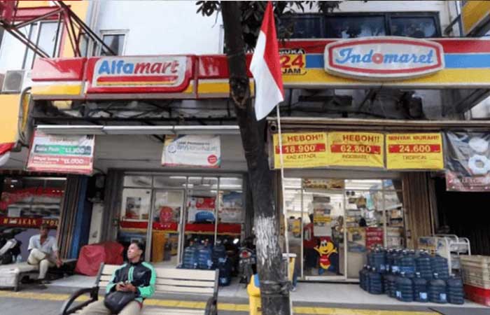 5 个原油，为何便利商店 Indomaret 和 Alfamart 总是开设分店都很靠近！
