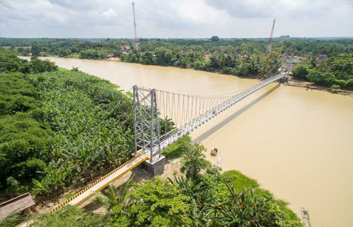 改善村级联通，公共工程和民居部2021年建设66座悬索桥