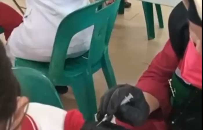 棉兰卫生工作者据称向小学生注射空疫苗