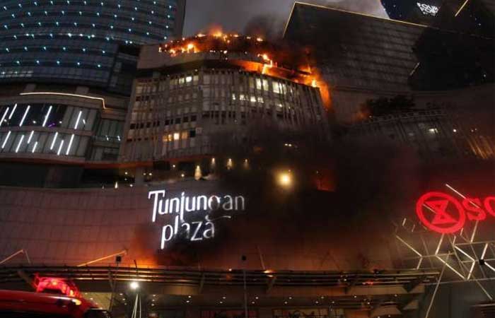 PWON 对 Tunjungan Plaza 商场火灾的回应
