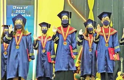 雅加达南洋国际学校隆重举行毕业典礼