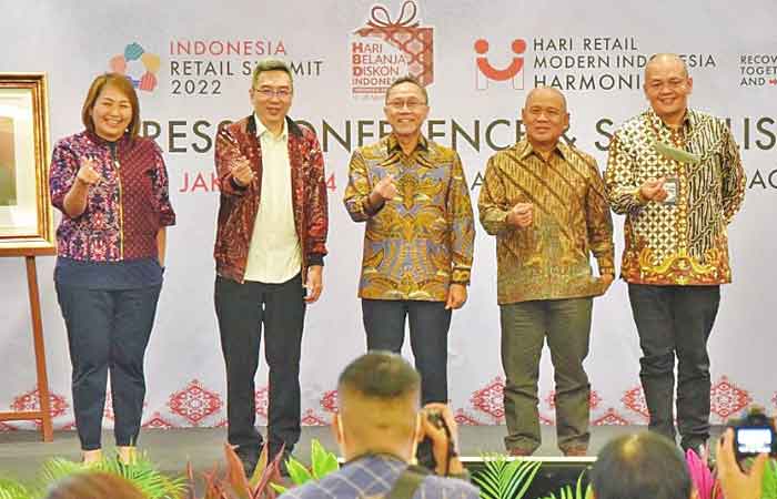 印尼商场商户与租户协会与贸易部及旅游与创意经济部举行峰会