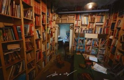 重庆一家破旧书店，竟成网红打卡点