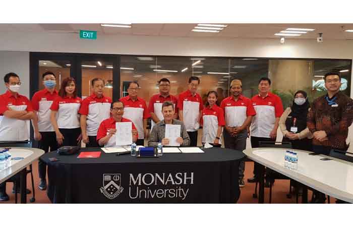 印尼华裔总会与莫纳什大学 签署教育领域合作备忘录