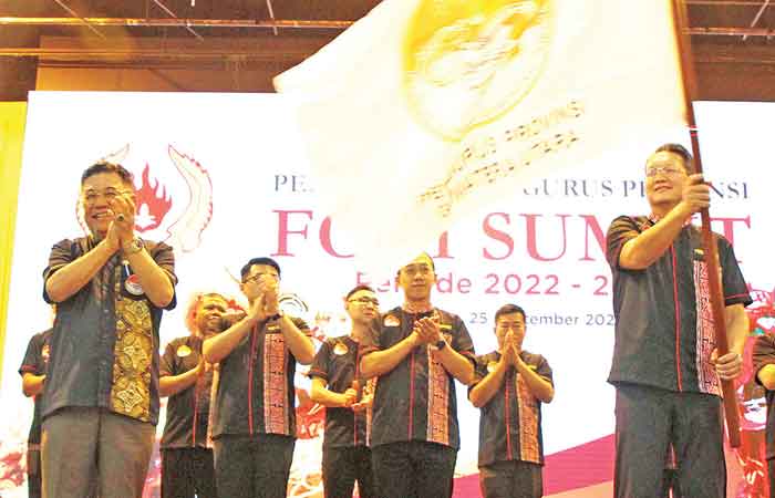 苏北省印尼龙狮运动联合总会举行理事会就职仪式
