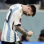 阿根廷大胜后，梅西一个举动引争议