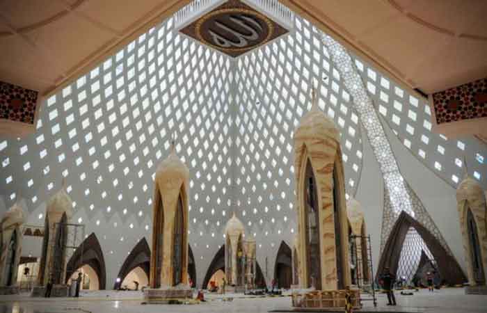 里德宛用地方预算建造Al Jabbar清真寺