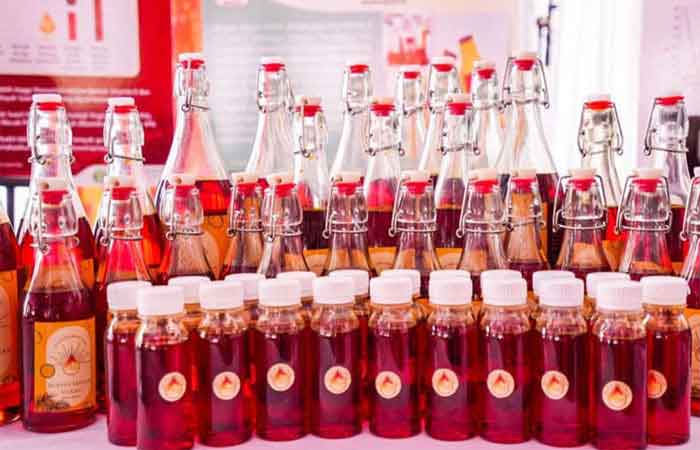 红色食用油厂今年初将投产 首期于苏北省建三厂 日产量共10吨