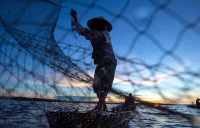 气候危机影响，失业渔民及其子女辍学