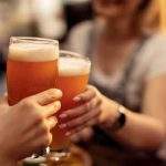 喝酒会罹癌！ 研究：每周3-6瓶啤酒增乳癌、大肠癌风险