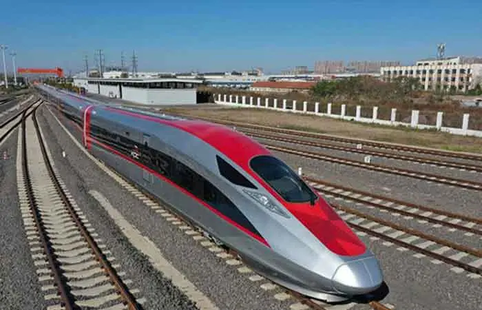 雅万高铁确定今年中旬投运 速度比日本和德国所制造列车更快