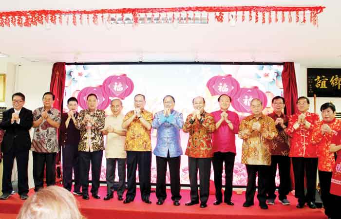 印尼梅州会馆举行 2023 年春节团拜会
