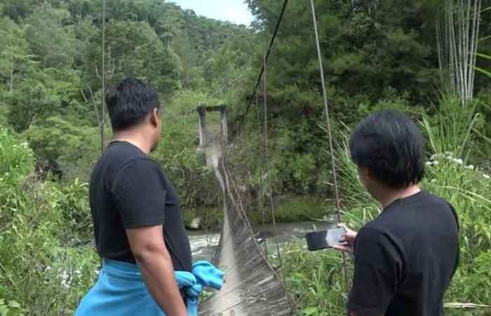 北多拉贾的吊桥断裂，9 名居民掉入河中，1 人被发现死亡