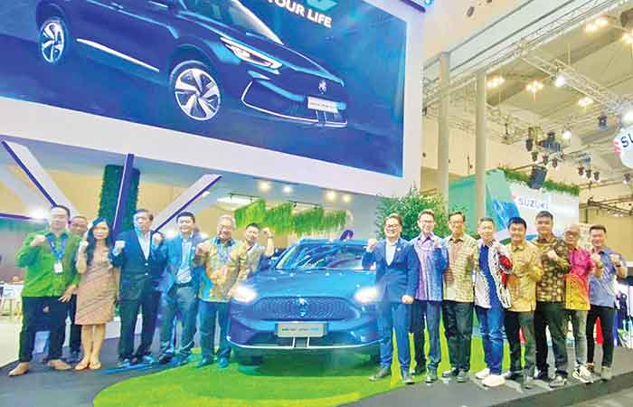MG汽车在印尼国际汽车展推出最新款式电动汽车