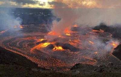 美国夏威夷基拉韦厄火山今年第三次喷发