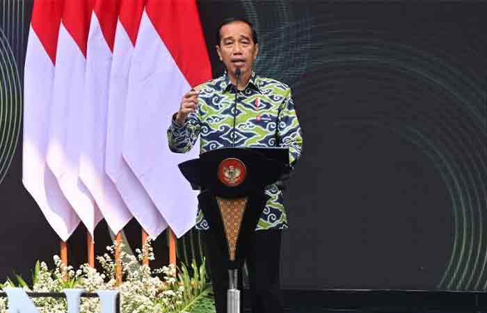 佐科维：印尼已拥有明确路线图 加强下游产业和交通设施等须循序渐