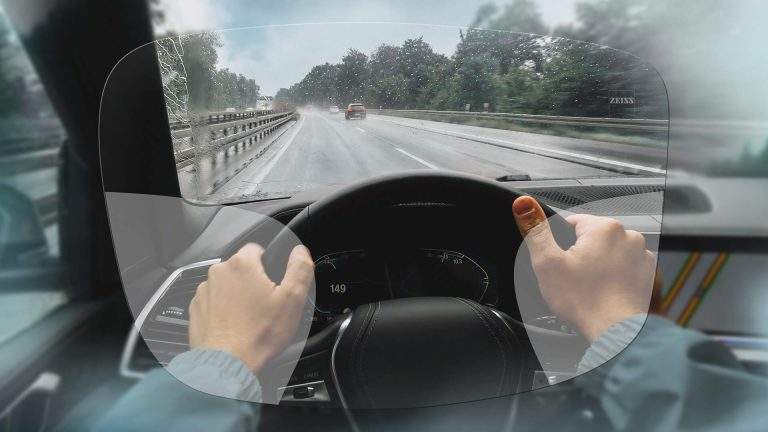 使用ZEISS DriveSafe 镜片驾驶时防止眼睛疲劳的几个要点