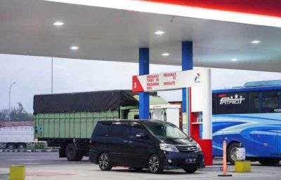 政府承诺至 6 月燃油价格和电费不上涨