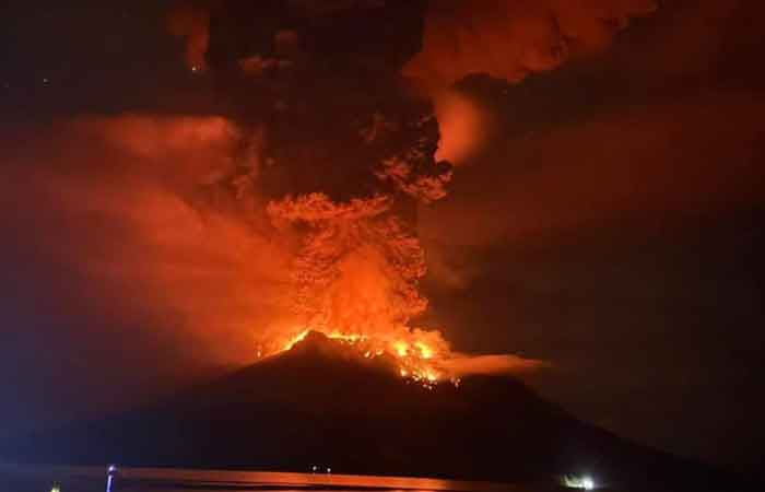 气象局：鲁昂火山喷发曾引发海啸 救灾机构已把828人疏散至安全地